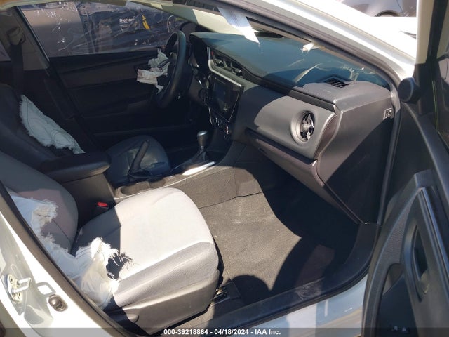 Toyota COROLLA L 2018 5YFBURHE2JP839995 Image 5