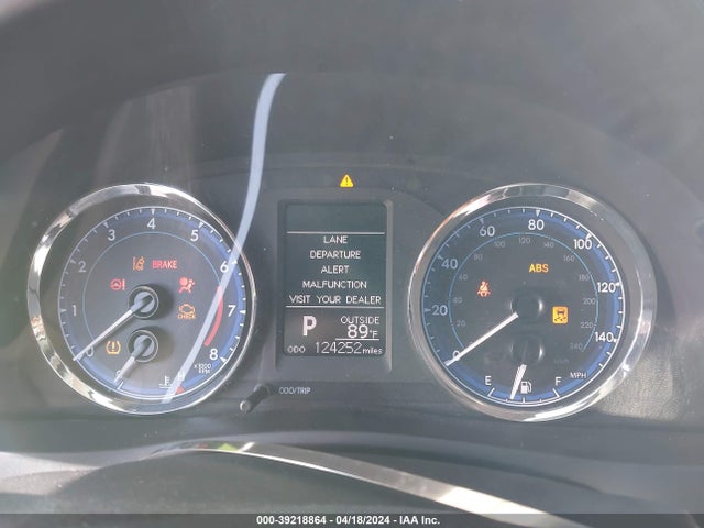 Toyota COROLLA L 2018 5YFBURHE2JP839995 Image 7