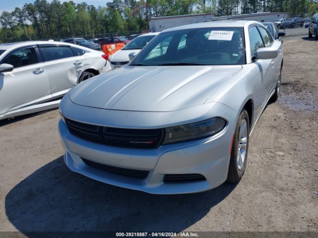 2C3CDXBG8NH152779 Dodge Charger Sxt Rwd