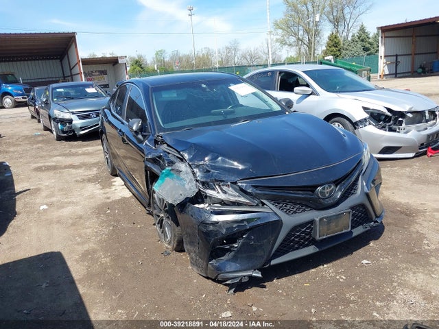 2018 4T1B11HK9JU131564 main image