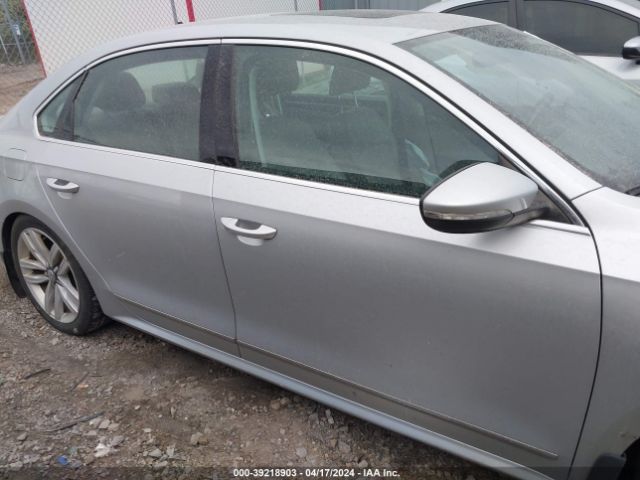 1VWGT7A34HC065576 Volkswagen Passat 1.8t Se