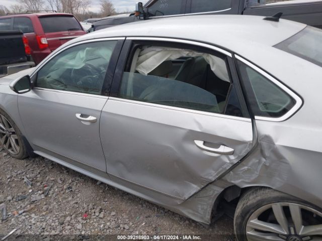 1VWGT7A34HC065576 Volkswagen Passat 1.8t Se
