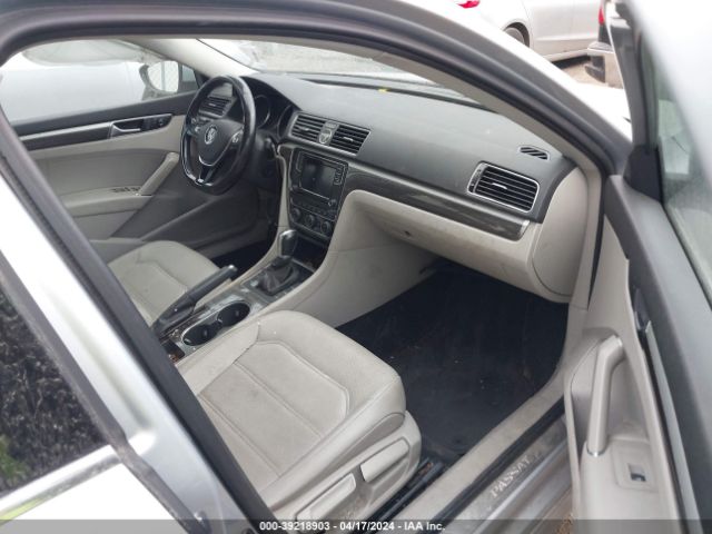 1VWGT7A34HC065576 Volkswagen Passat 1.8t Se