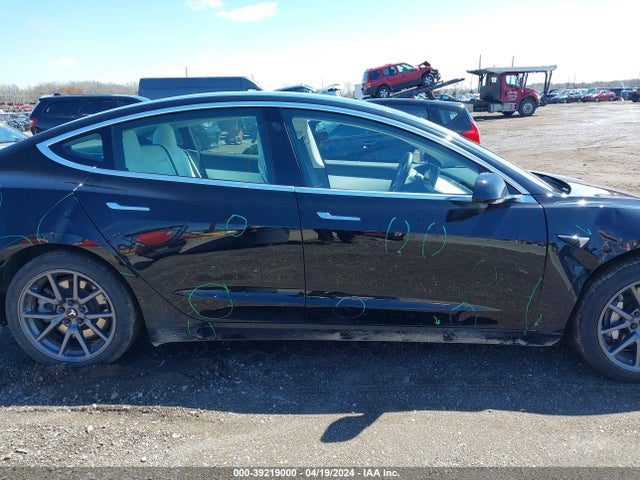 Tesla Model 3 Long Range/mid Range/standard Range/standard Range Plus 2019 5YJ3E1EAXKF431312 Image 13