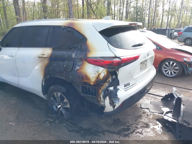 Toyota Highlander Xle 2022 5TDGZRAH8NS141304 Image 6