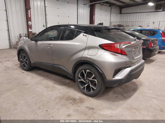 Toyota C-HR XLE 2019 NMTKHMBX6KR088490 Image 3