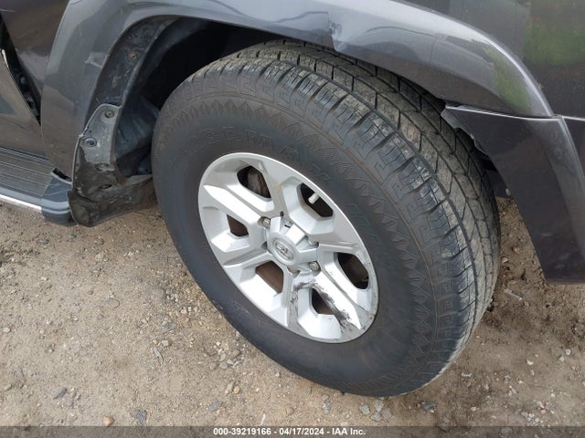 Toyota 4RUNNER SR5 2018 JTEZU5JR2J5167689 Image 21