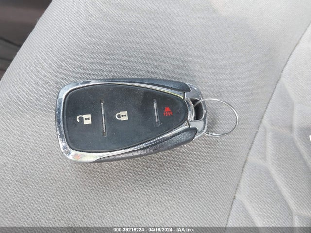 Chevrolet EQUINOX LS 2018 3GNAXREV7JL270248 Image 11