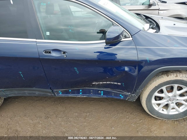 Jeep Cherokee Latitude 2014 1C4PJMCS8EW268380 Image 6
