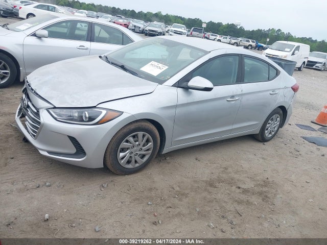 Hyundai ELANTRA SE 2017 KMHD74LF1HU402047 Image 2