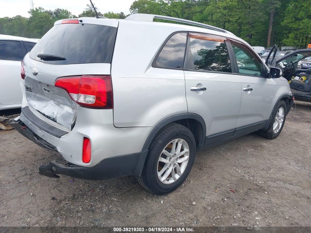 KIA SORENTO LX 2014 5XYKT4A68EG456761 Image 4