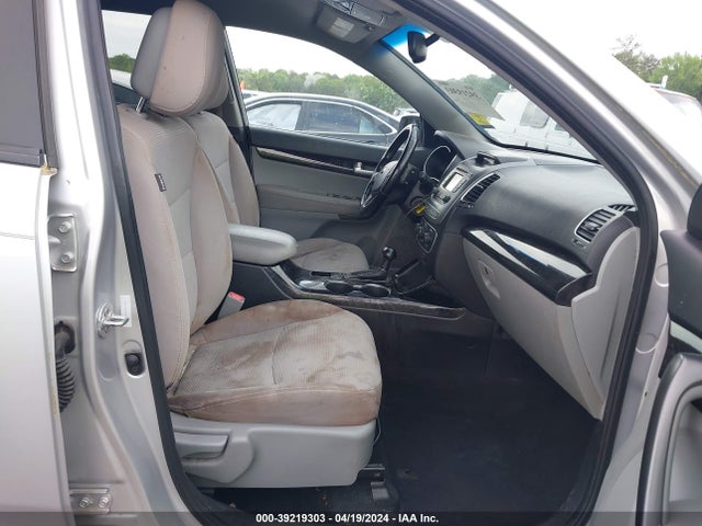 KIA SORENTO LX 2014 5XYKT4A68EG456761 Image 5
