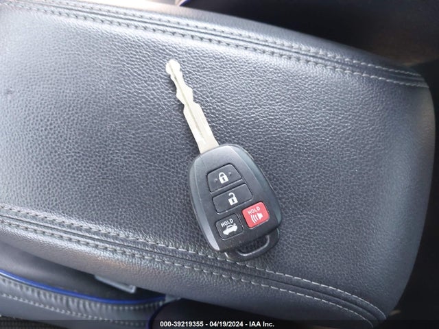 Toyota COROLLA SE 2019 5YFBURHE5KP880039 Image 11