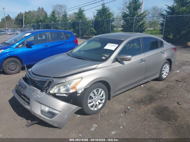 Nissan Altima 2.5 S 2014 1N4AL3AP1EN331131 Image 2