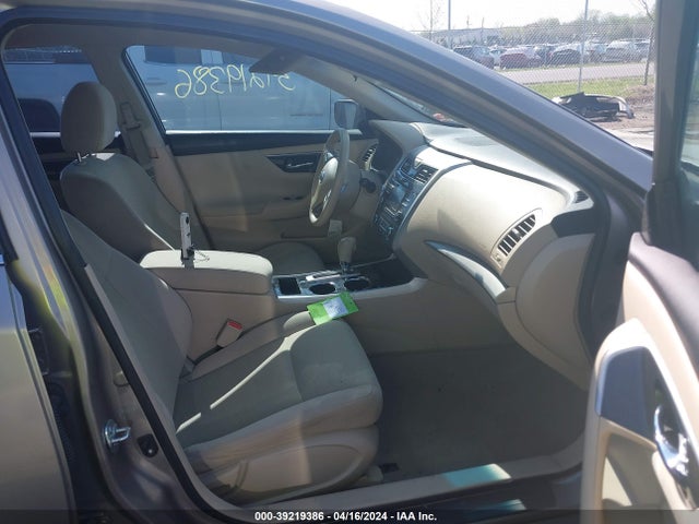 Nissan Altima 2.5 S 2014 1N4AL3AP1EN331131 Image 5