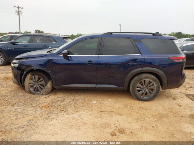 5N1DR3BA9NC215098 Nissan Pathfinder Sv 2wd