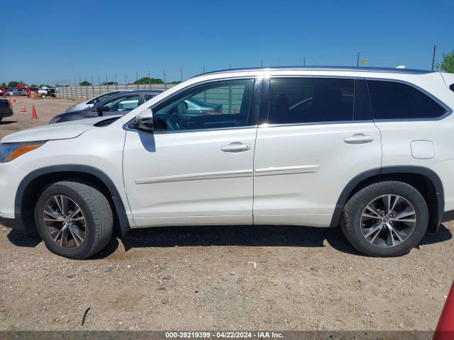 Toyota Highlander Xle V6 2016 5TDJKRFH7GS271757 Image 14