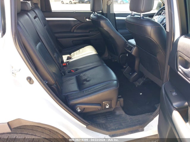 Toyota Highlander Xle V6 2016 5TDJKRFH7GS271757 Image 8
