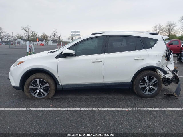Toyota Rav4 Xle 2016 JTMWFREV1GJ073352 Image 14
