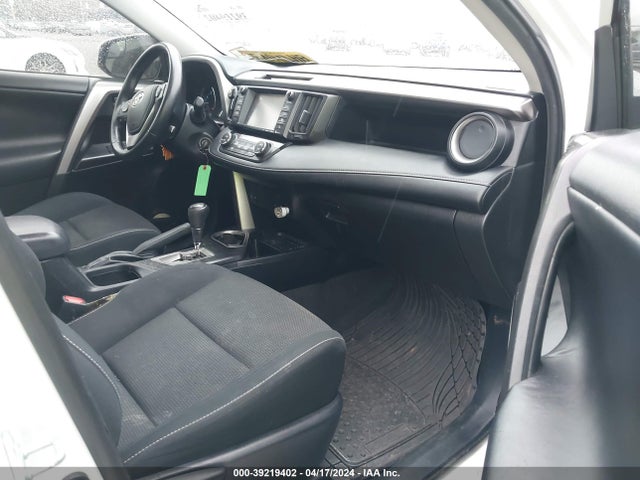 Toyota Rav4 Xle 2016 JTMWFREV1GJ073352 Image 5