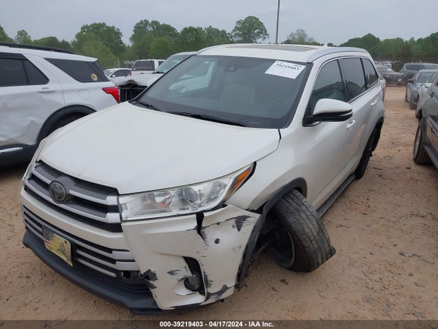 Toyota Highlander Xle 2017 5TDJZRFH2HS513383 Image 2