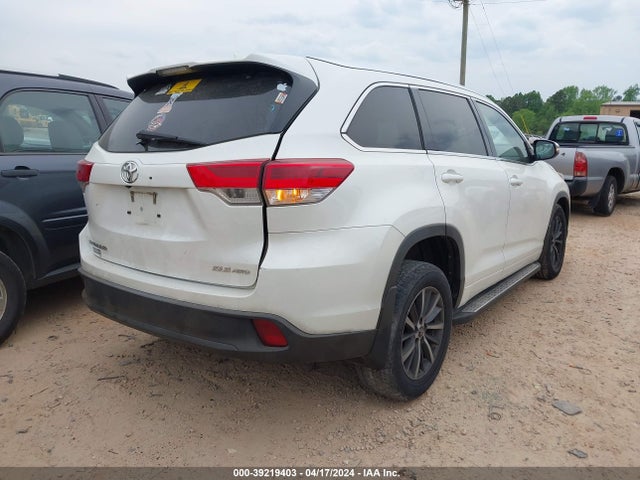 Toyota Highlander Xle 2017 5TDJZRFH2HS513383 Image 4