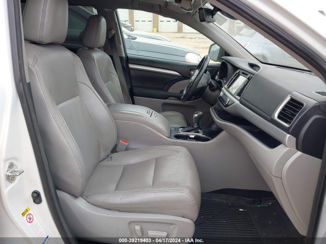 Toyota Highlander Xle 2017 5TDJZRFH2HS513383 Image 5