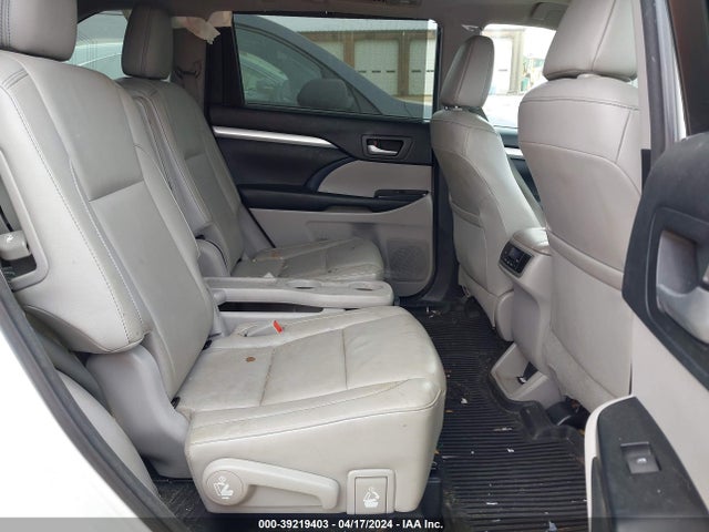 Toyota Highlander Xle 2017 5TDJZRFH2HS513383 Image 8