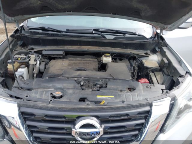 5N1DR2MN0JC622084 Nissan Pathfinder Sv