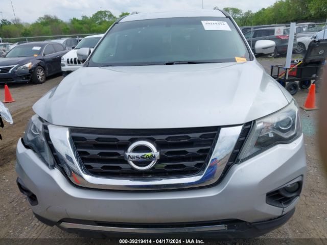 5N1DR2MN0JC622084 Nissan Pathfinder Sv