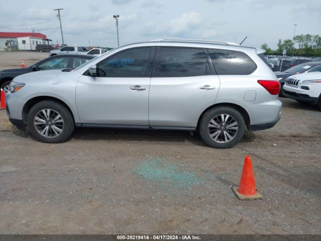 5N1DR2MN0JC622084 Nissan Pathfinder Sv
