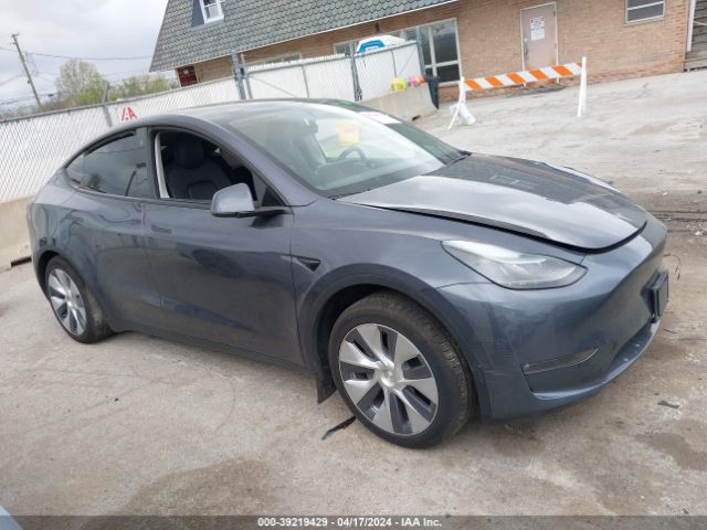 2023 Tesla Model Y Awd/long Range Dual Motor All-wheel Drive მანქანა იყიდება აუქციონზე, vin: 7SAYGAEE4PF692044, აუქციონის ნომერი: 39219429