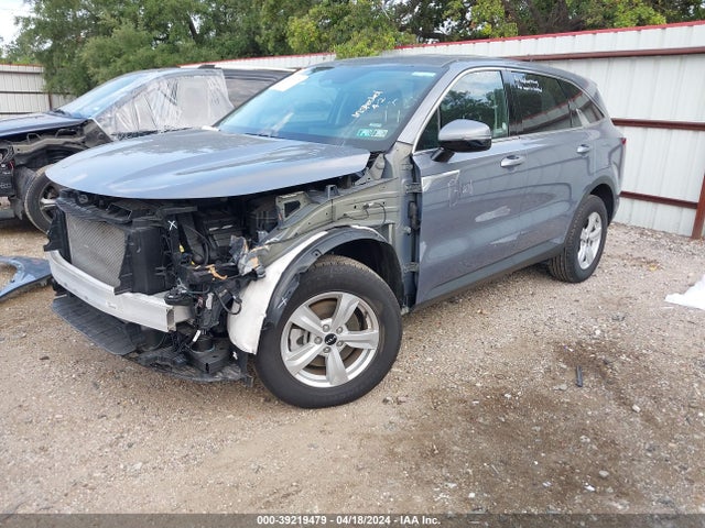 KIA SORENTO LX 2023 5XYRGDLC9PG182317 Image 2