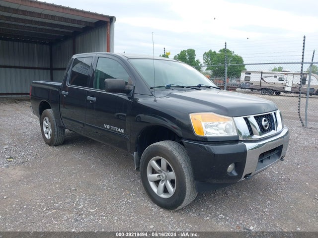 Nissan TITAN SV 2014 1N6BA0EC2EN516862 zdjęcie główne