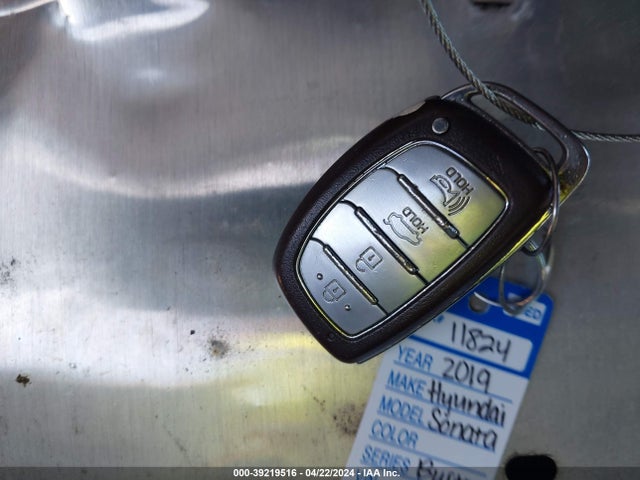 Hyundai Sonata Sport 2019 5NPE34AF8KH744524 Image 11