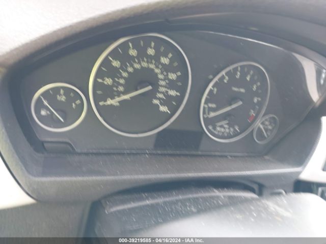 WBA8A3C52JA494539 BMW 320i Xdrive
