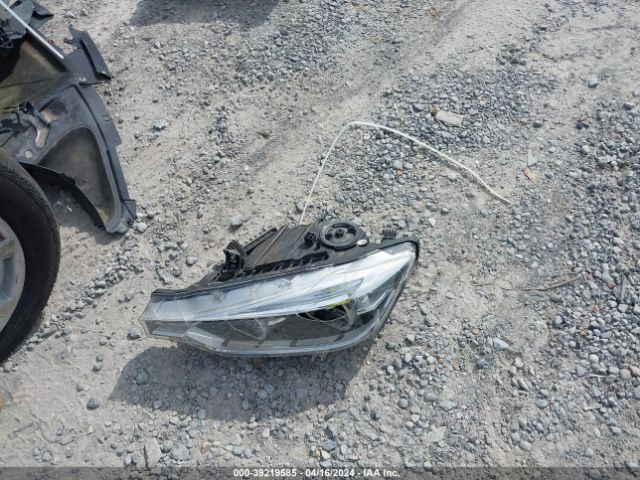 WBA8A3C52JA494539 BMW 320i Xdrive