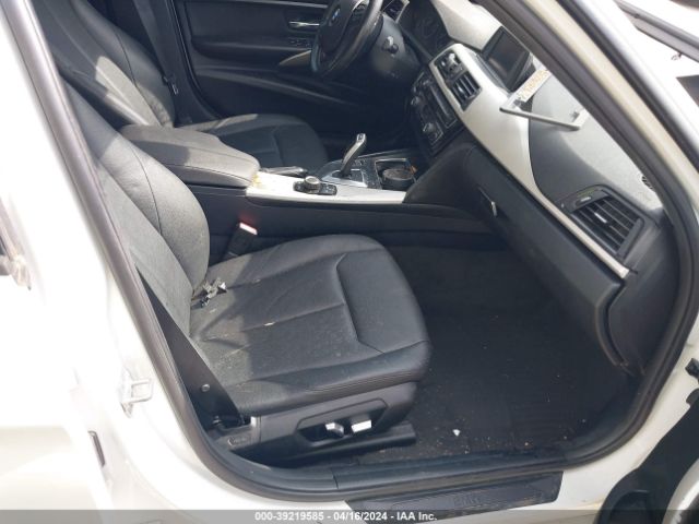 WBA8A3C52JA494539 BMW 320i Xdrive