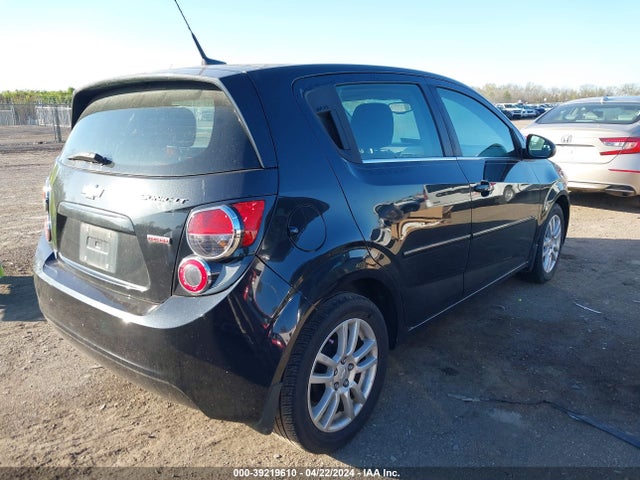 1G1JD6SB8E4175499 Chevrolet Sonic Lt Manual