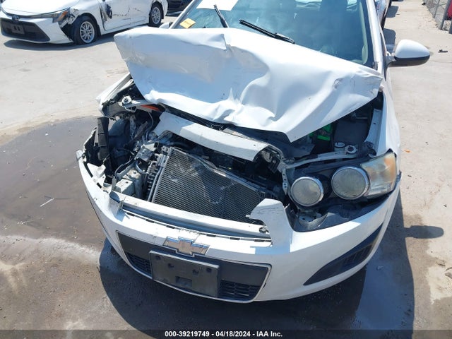 Chevrolet Sonic Lt Auto 2014 1G1JC6SH9E4243106 Image 6