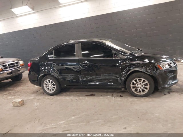 Chevrolet Sonic Lt Auto 2017 1G1JD5SH0H4113131 Image 13