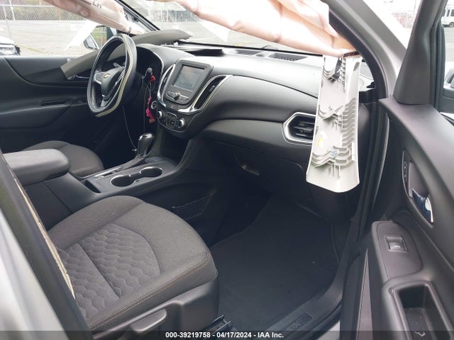 2GNAXJEV7J6280252 Chevrolet EQUINOX LT
