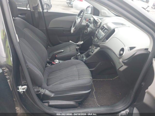 1G1JD5SH0E4137019 Chevrolet Sonic Lt Manual