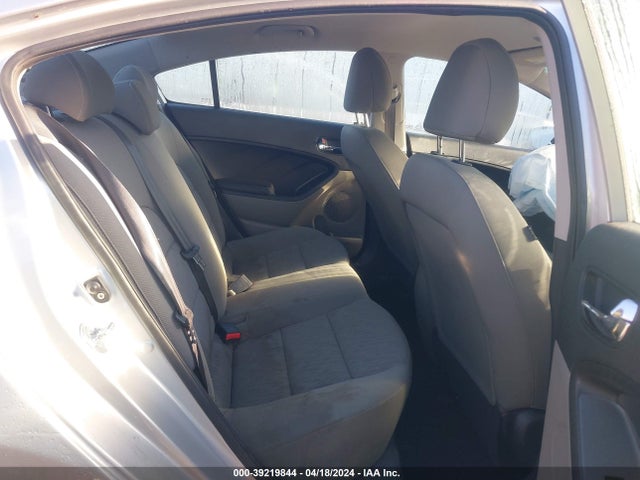 KIA FORTE LX 2016 KNAFK4A67G5484662 Image 8