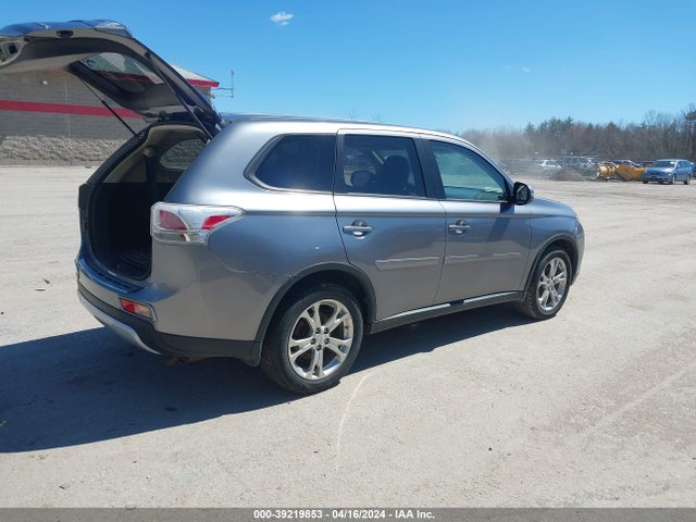 Mitsubishi Outlander Se 2015 JA4AZ3A38FZ003036 Image 4