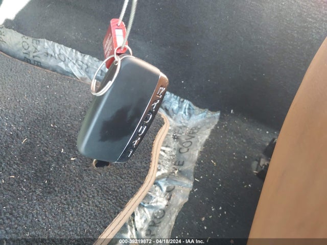 2011 JAGUAR XJ SAJWA1CB7BLV19866 Photo 10