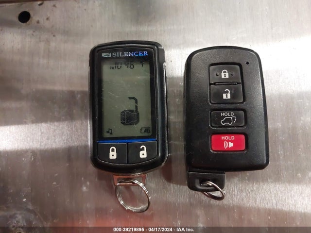 Toyota Rav4 Limited 2017 2T3DFREV6HW601123 Image 11