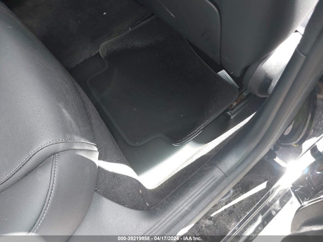 W1KAF4GB4RR156803 Mercedes-Benz C 300