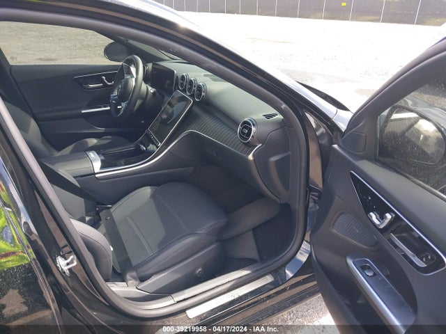 W1KAF4GB4RR156803 Mercedes-Benz C 300