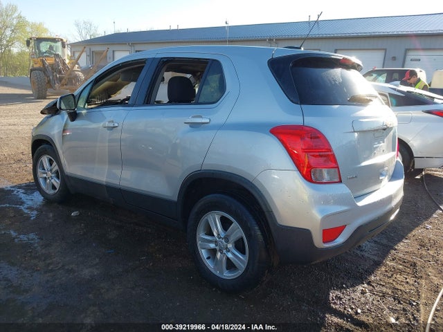 Chevrolet TRAX LS 2019 3GNCJKSB4KL286789 Image 3